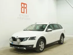 Vit Begagnad 2019 Skoda Octavia Scout Kombi | 229 900 kr (Lite dyr)
