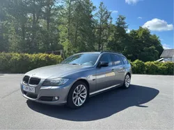 Grå Begagnad 2010 BMW 318 Comfort Edition Kombi | 67 000 kr (Marknadspris)
