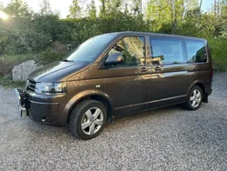 Brun Begagnad 2013 VW Multivan Comfortline Minibuss | 142 000 kr (Superpris)