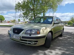 Grön Begagnad 2004 Hyundai Elantra Halvkombi | 29 900 kr