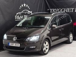 Mörkbrun (brun) Begagnad 2014 VW Sharan Minibuss | 169 800 kr (Bra pris)