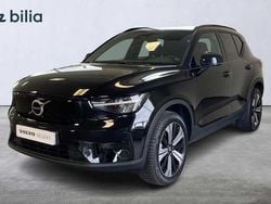 Svart Begagnad 2022 Volvo XC40 Core SUV | 339 900 kr