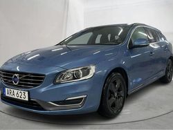 Blå Begagnad 2015 Volvo V60 Momentum Kombi | 159 800 kr (Bra pris)