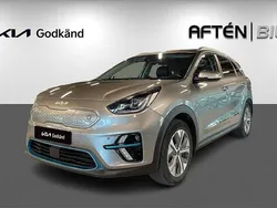 Grå (steel grey metallic) Begagnad 2022 Kia e-Niro 2 SUV | 279 800 kr (Marknadspris)