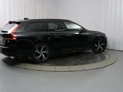Begagnad 2022 Volvo V90 Kombi | 469 900 kr (Dyr)