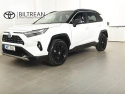 Vit Begagnad 2024 Toyota RAV4 Hybrid Style SUV | 459 900 kr (Marknadspris)