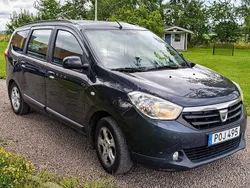 Grå Begagnad 2015 Dacia Lodgy Minibuss | 52 000 kr (Marknadspris)