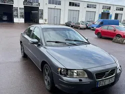 Grå Begagnad 2007 Volvo S60 Sedan | 31 990 kr
