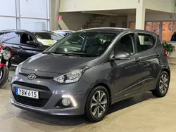 Mörkgrå (grå) Begagnad 2016 Hyundai i10 Premium Halvkombi | 79 800 kr (Marknadspris)