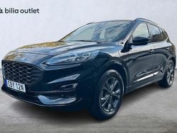 Svart Begagnad 2022 Ford Kuga ST-Line SUV | 199 900 kr (Marknadspris)