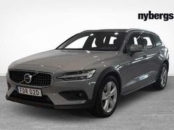 Begagnad 2024 Volvo V60 CC Kombi | 405 000 kr (Marknadspris)