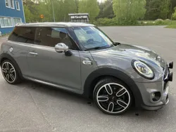Grå Begagnad 2016 Mini John Cooper Works Halvkombi | 210 000 kr (Dyr)