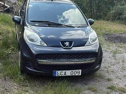 Grå Begagnad 2011 Peugeot 107 Halvkombi | 28 000 kr (Bra pris)