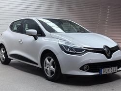 Vit Begagnad 2015 Renault Clio IV Halvkombi | 59 000 kr (Marknadspris)