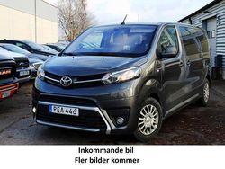 Grå Begagnad 2017 Toyota Proace Verso Kombi | 199 900 kr (Lite dyr)