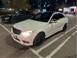 Vit Begagnad 2008 Mercedes C350 Sedan | 79 900 kr (Bra pris)