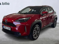 Röd Begagnad 2022 Toyota Yaris Cross Edition SUV | 284 900 kr (Marknadspris)