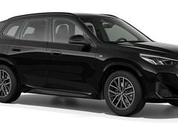 Svart (black sapphire metallic) Ny 2025 BMW X1 Shadowline SUV | 612 600 kr (Marknadspris)