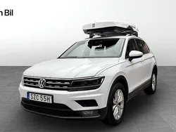 Vit (pure white) Begagnad 2019 VW Tiguan SUV | 239 900 kr (Marknadspris)