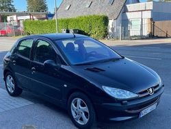 Svart Begagnad 2004 Peugeot 206 Halvkombi | 19 900 kr (Dyr)
