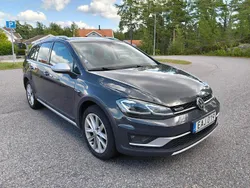 Grå Begagnad 2018 VW Golf Alltrack Kombi | 100 000 kr (Bra pris)