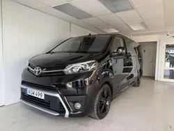 Svart Begagnad 2018 Toyota Proace Verso Kombi | 199 900 kr (Marknadspris)