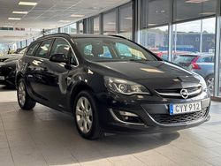 Svart Begagnad 2015 Opel Astra Kombi | 59 900 kr