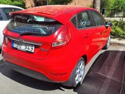 Röd Begagnad 2012 Ford Fiesta Titanium Halvkombi | 39 000 kr (Marknadspris)