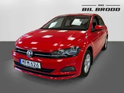 Röd Begagnad 2018 VW Polo Comfortline Halvkombi | 139 800 kr (Marknadspris)