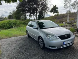 Silver Begagnad 2002 Toyota Corolla Halvkombi | 23 000 kr (Superpris)
