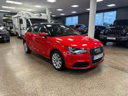 Röd Begagnad 2014 Audi A1 Sportback Sport Halvkombi | 109 900 kr (Marknadspris)