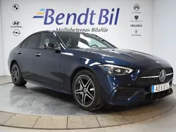 Blå Begagnad 2022 Mercedes C300e AMG line Sedan | 464 500 kr (Marknadspris)