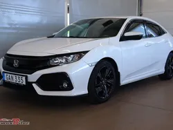 Vit Begagnad 2017 Honda Civic Elegance Halvkombi | 169 900 kr (Lite dyr)