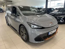 Ljusgrå (vapor grey) Begagnad 2023 Cupra Born Halvkombi | 289 900 kr (Marknadspris)