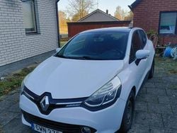 Vit Begagnad 2014 Renault Clio IV Halvkombi | 50 000 kr (Marknadspris)