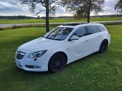 Vit Begagnad 2012 Opel Insignia Cosmo Kombi | 35 000 kr (Bra pris)
