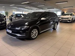 Svart Begagnad 2016 VW Golf Alltrack Kombi | 179 900 kr (Marknadspris)