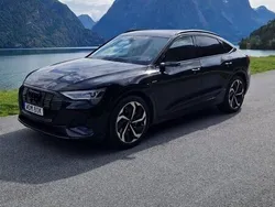 Svart Begagnad 2021 Audi e-tron Sportback S-Line SUV | 450 000 kr (Bra pris)
