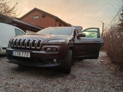 Begagnad 2014 Jeep Cherokee SUV | 110 000 kr (Bra pris)