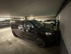 Svart Begagnad 2021 Peugeot e-Expert Van | 200 000 kr (Marknadspris)