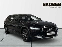 Svart Begagnad 2024 Volvo V90 CC Core Kombi | 469 100 kr (Bra pris)