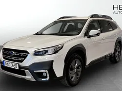 Vit (white) Begagnad 2021 Subaru Outback SUV | 309 900 kr (Superpris)
