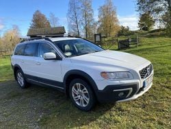 Vit Begagnad 2014 Volvo XC70 Summum SUV | 90 000 kr (Marknadspris)