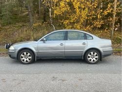 Grå Begagnad 2003 VW Passat Highline Sedan | 15 500 kr (Marknadspris)