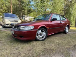 Mörkröd Begagnad 1997 Saab 900 Halvkombi | 29 900 kr