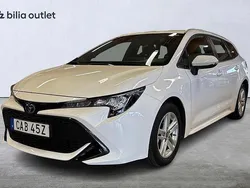 Vit Begagnad 2022 Toyota Corolla Active Kombi | 254 900 kr (Marknadspris)