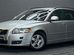 Ljusgrå (grå) Begagnad 2011 Volvo V50 Momentum Kombi | 49 900 kr (Marknadspris)