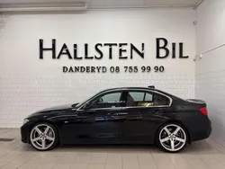 Svart Begagnad 2012 BMW 335 Luxury Line Sedan | 219 000 kr (Dyr)