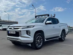 Vit Begagnad 2020 Mitsubishi L200 Pickup | 489 900 kr