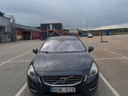 Blå Begagnad 2013 Volvo V60 Momentum Kombi | 80 000 kr (Bra pris)